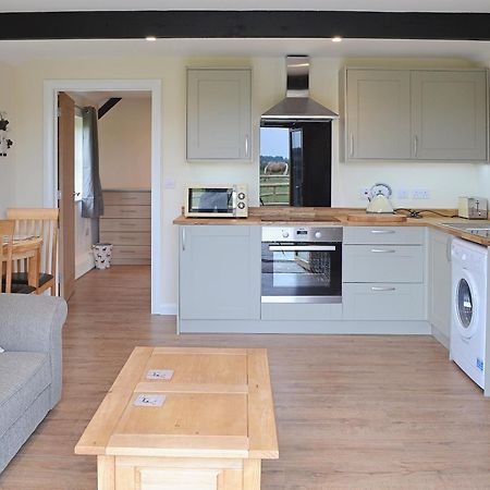 Saddlers Cottage 앨캄 외부 사진
