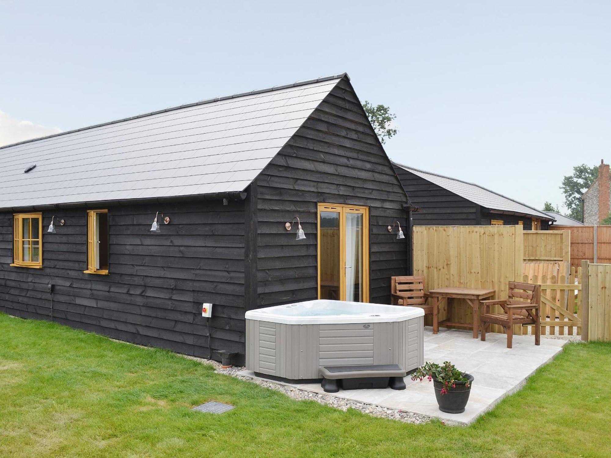 Saddlers Cottage 앨캄 외부 사진